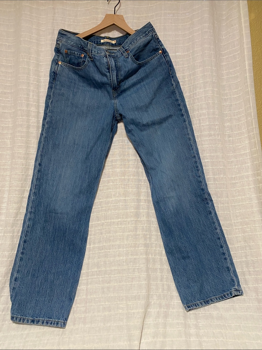 Levi's Men's Medium Blue Straight Jeans